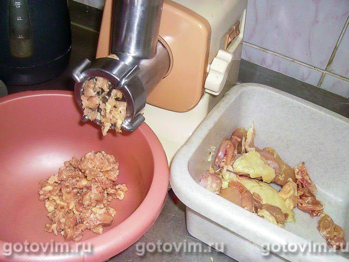 Фаршировані грибами стегенця